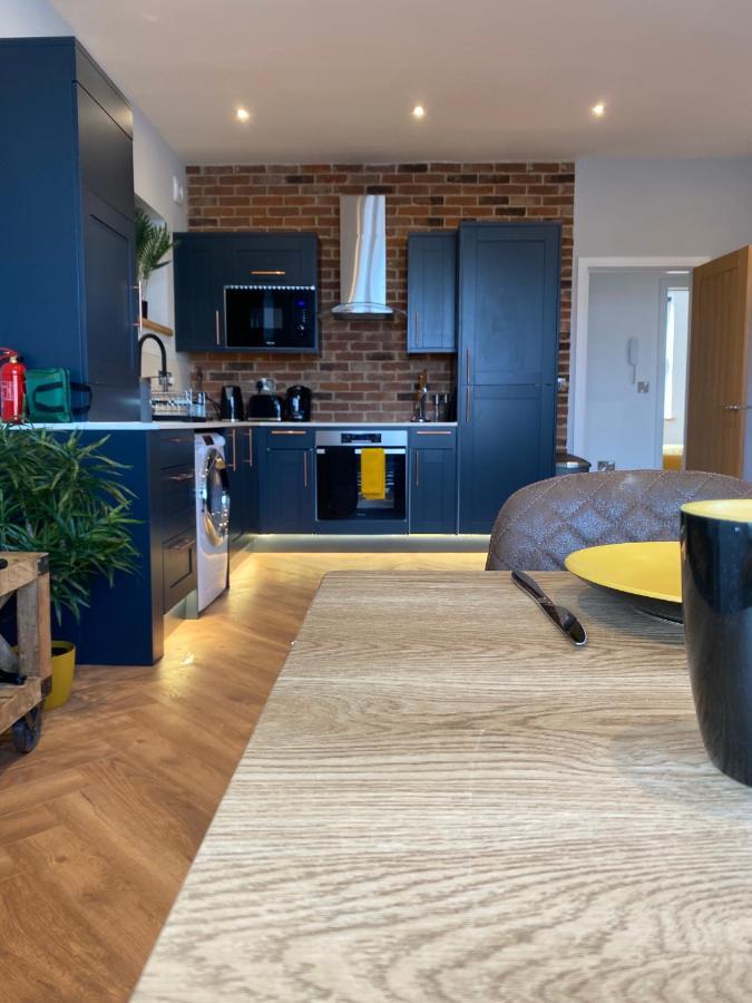 Stylish 2 Bed Apt, 2 Minute Walk From The Beach. Sheringham Exterior photo